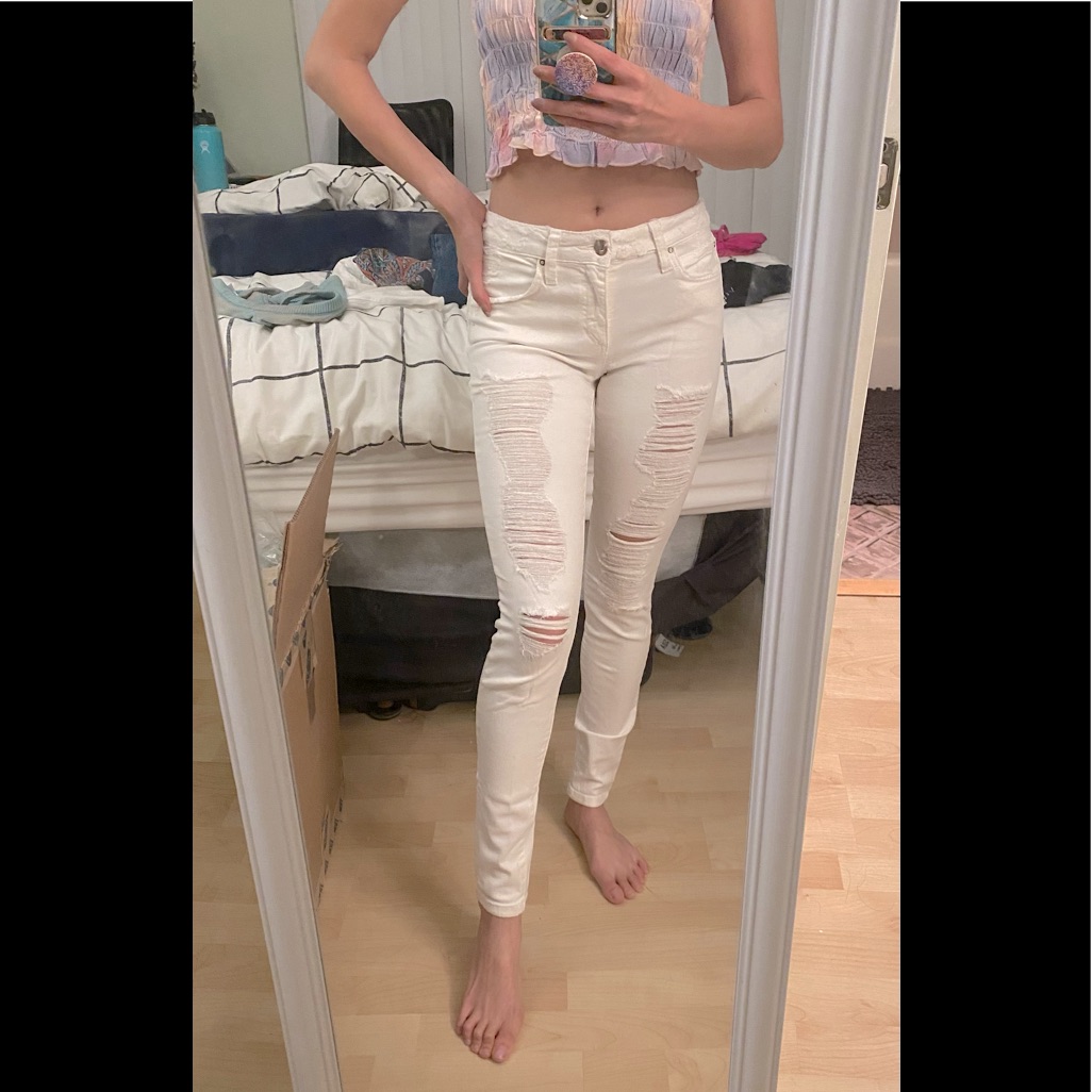 White Distressed Skinny Joe’s Jeans Size 26 Woman